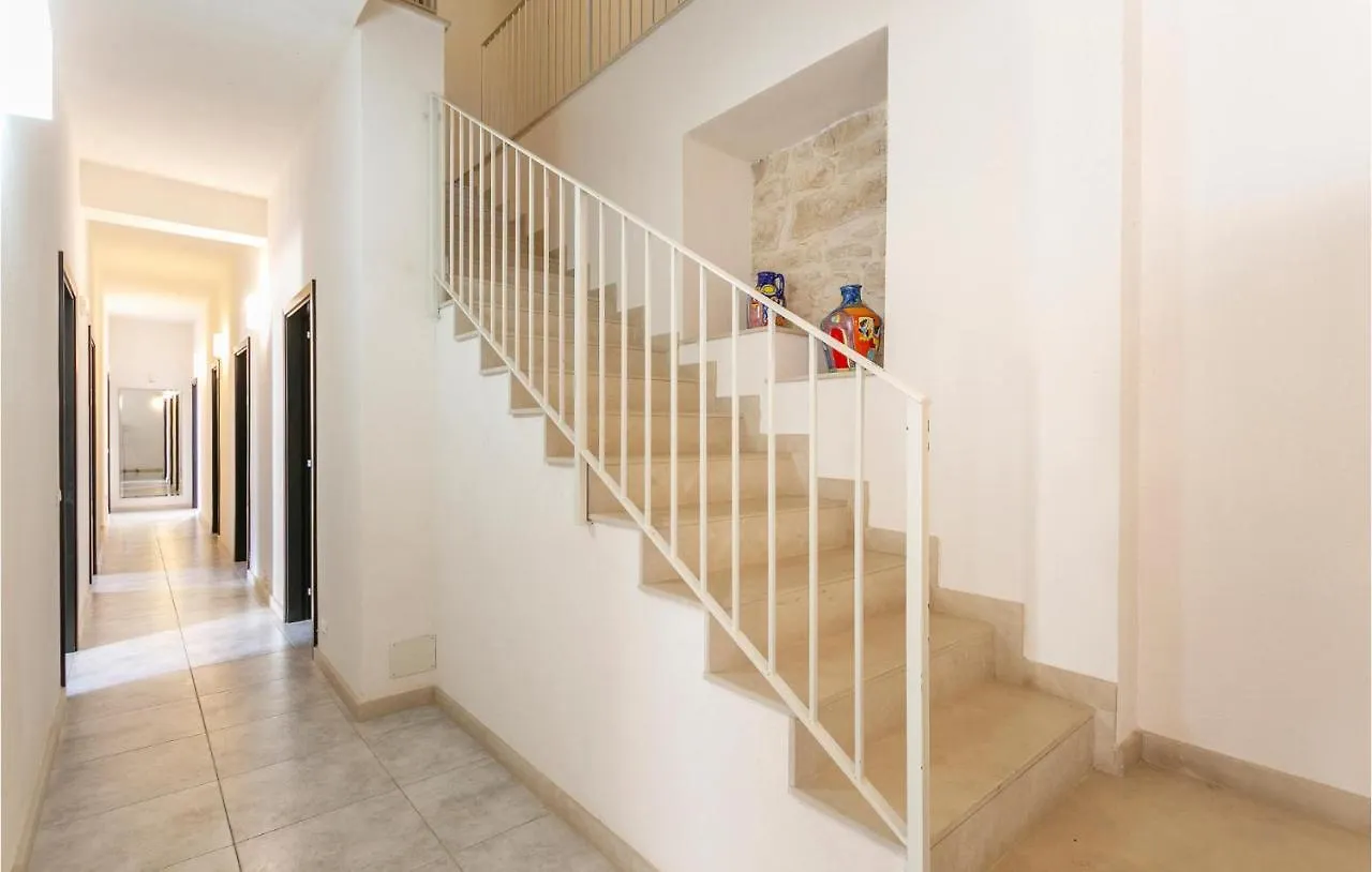 Awesome Home In Ragusa With Wifi