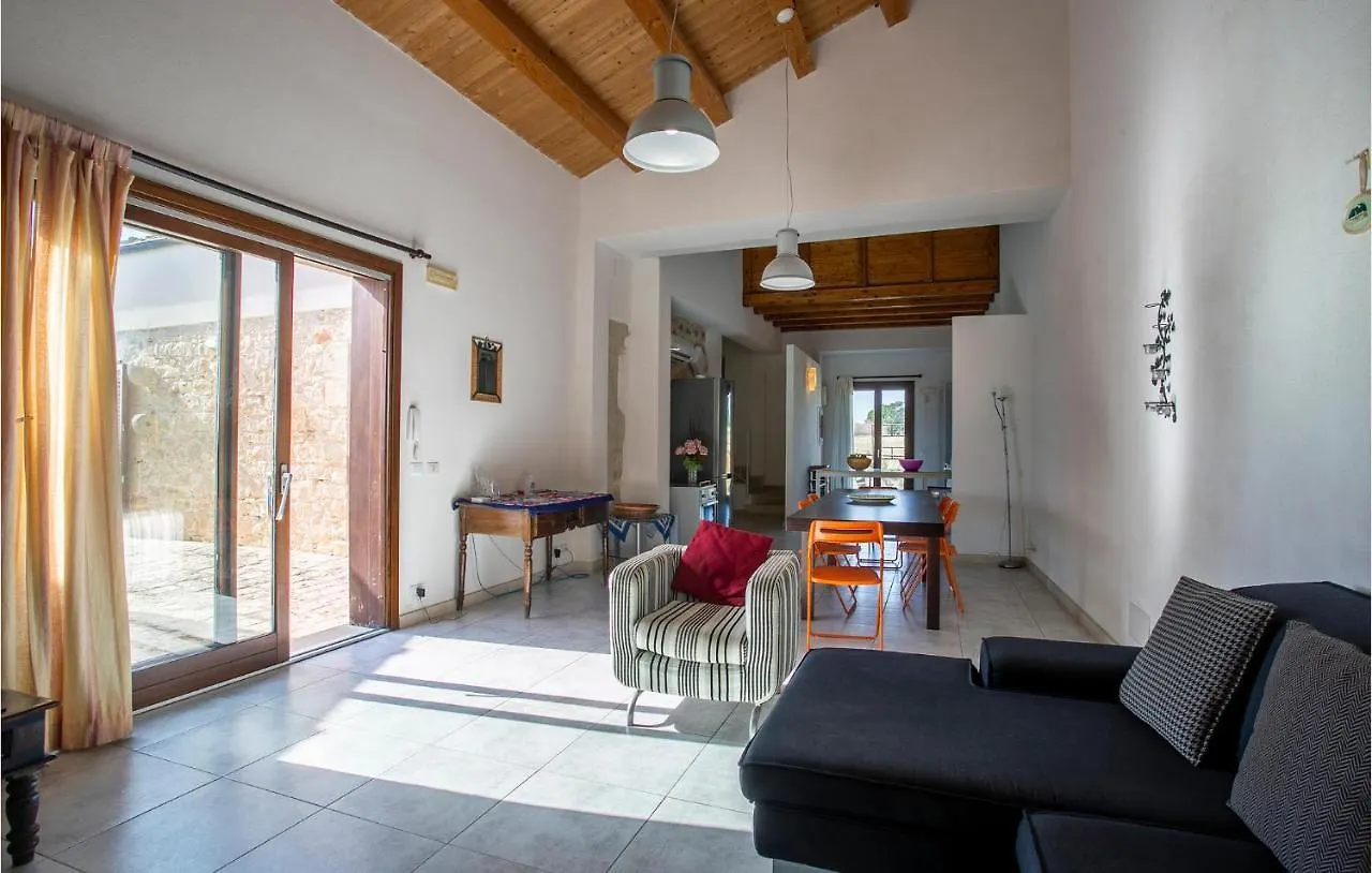 Awesome Home In Ragusa With Wifi